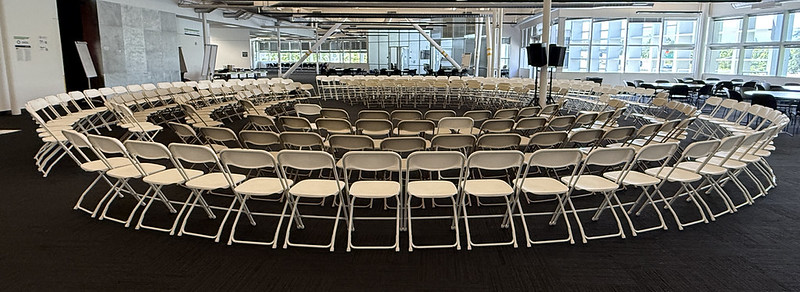 The circle before the crowd